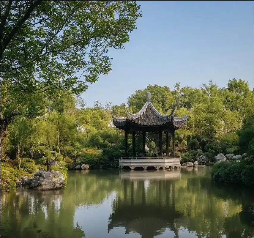 铜官山区笔调餐饮有限公司